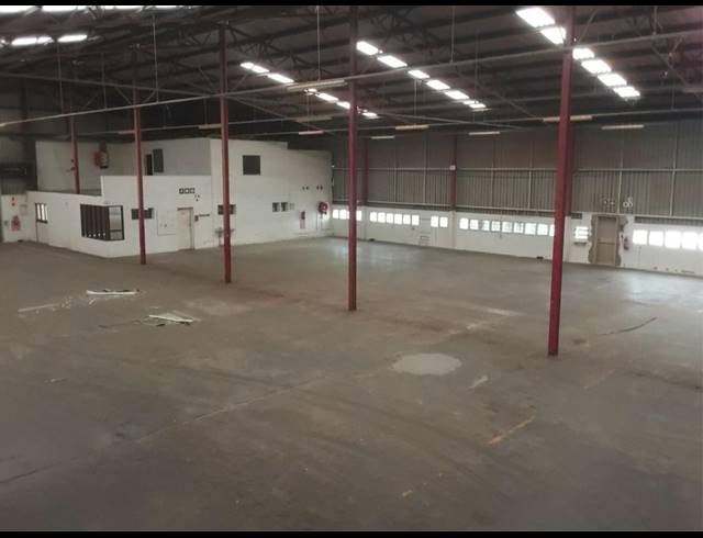 1,831M² WAREHOUSE TO LET IN WESTMEAD